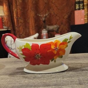 The Pioneer Woman Poinsettia Lg. Gravy Boat with Red Flowers,NWT